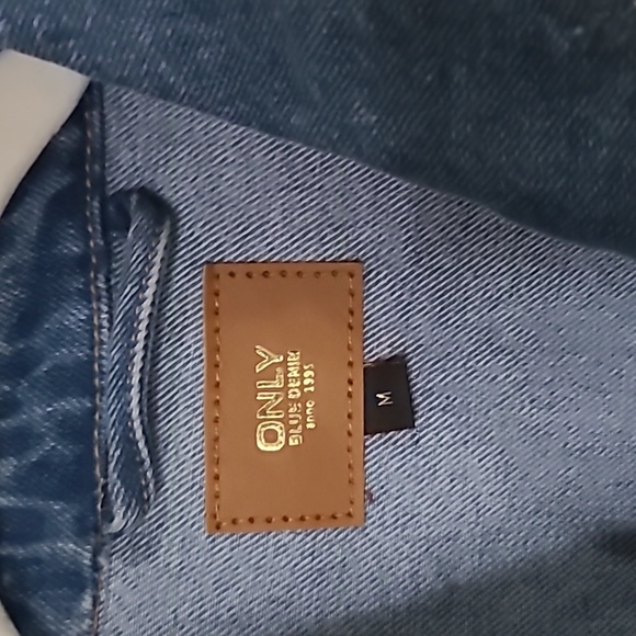 JEAN Jacket - Picture 3 of 4